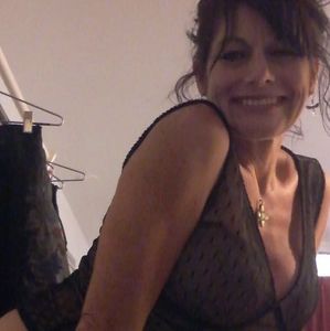 Meet your Posher, Bess